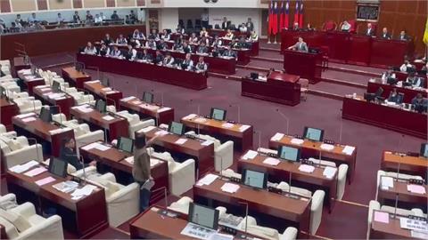 北市議會炮聲隆隆！　簡舒培嗆逃避監督　蔣萬安怒回"索資佛地魔"