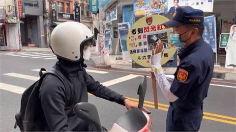 天色昏暗確保行人安全　台中首創路口「光明燈」照明