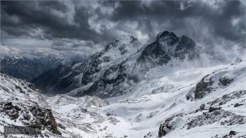 歐洲最高峰遇暴風雪 5名波士尼亞登山客恐罹難