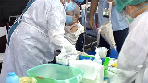 台灣疫苗覆蓋率太低　彭博防疫韌性跌至44名