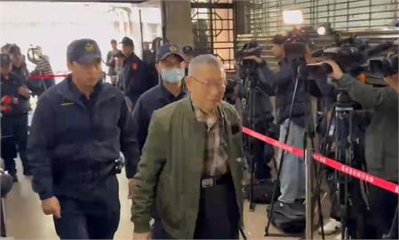 北檢抗告成功! 柯文哲新竹趕回家後「面露微笑」到北院報到