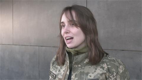 記者變士兵！ 烏克蘭25歲女記者投筆從戎