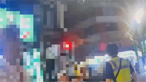 快新聞/杯「盤」狼藉!北市2老翁熱炒店酒後亂鬥「互砸盤子」 失控畫面曝光了