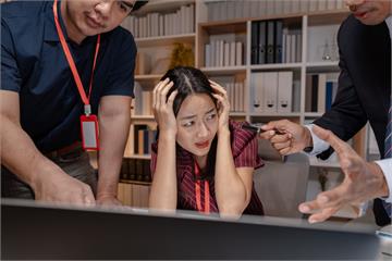 總是說自己最委屈 拆解身邊同事最愛用的職場甩鍋5招