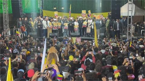 哥國總統通話川普「約華盛頓見面」  邊境似平靜如常