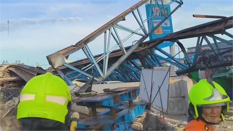施工不善？　500公尺橋身重砸落地　曼谷高架工程坍塌2死15傷