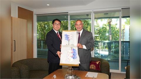 黃偉哲率團訪澳洲黃金海岸　邀市長泰特參加台南旅展