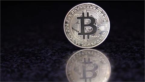 美國網紅貼文談投資獲利　遭劫匪持槍抵頭"要搶比特幣"