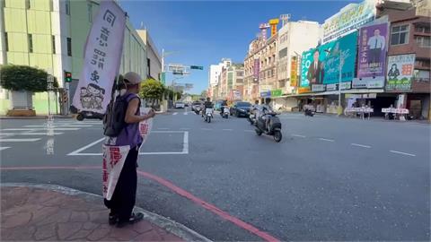 罷傅力道強！葉霸連三天站路口　網友：你怎能不被葉霸感動