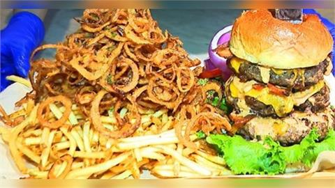 台男吃薯條「1習慣」讓日人看傻眼！被店員關心一票人認證：會被斜眼