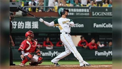 中職(影)／黃子鵬加入台鋼雄鷹　增加兩屆全壘打王魔鷹續留空間