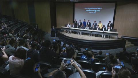 泰國前總理違憲被解職　為泰黨推黨魁貝東丹角逐新總理
