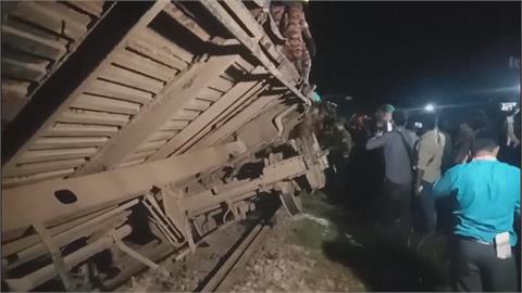 孟加拉火車相撞事故　目前至少17死、上百人受傷