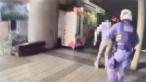 男子情緒失控暴衝捷運站　嚇壞民眾遭五員警壓制在地