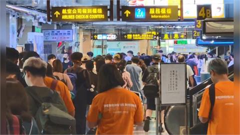 端午收假日"小琉球碼頭人潮滿" 澎湖機場遊客苦等候補