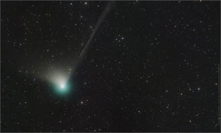 一生就這次機會！超亮彗星這1天離地球最近　綠色彗髮有機會親眼目睹