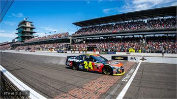 NASCAR磚廠400排位賽 Carson Hocevar勇奪杆位