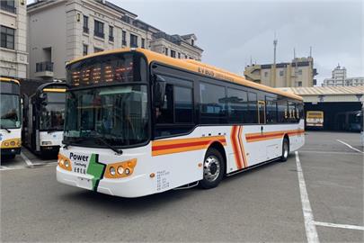 快新聞／公車輾死女大生後「僅賠33萬元」？　巨業公司今發聲澄清：同意233萬元