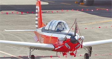 空軍T-34教練機岡山基地墜毀　2名資深飛官殉職身分曝