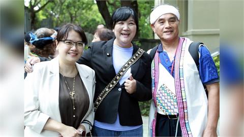 快新聞／罷免案偽造連署！藍委許宇甄、盧縣一遭起訴　伍麗華：欲置我於死地