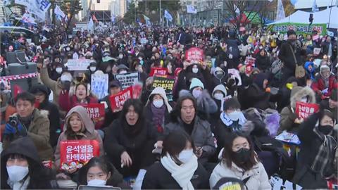 彈劾尹錫悅！首爾20萬人上街　執政黨議員倒戈力挺