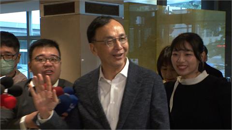 朱立倫與藍營立院黨團餐敘　韓國瑜現身喊「永遠的主席」