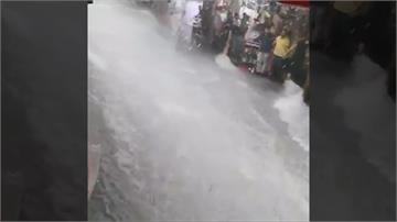 伊斯坦堡暴雨！市區水淹成災釀一死