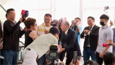 韓稱「人中呂布」黃國昌讚有風範　林俊憲諷：太高明罵人不帶髒字