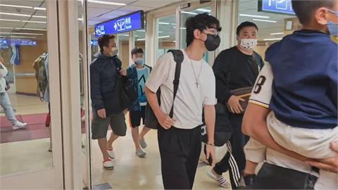 菲律賓皇家航空出包！300多台旅客困長灘島 虎航出手相救