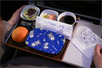 飛機餐、登機證全是史努比！小朋友還能免費領驚喜禮包　星宇Snoopy主題航班5/28正式啟航