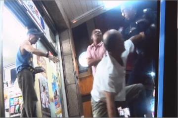  兩男酒駕還挑釁 警1打2十幾秒制伏