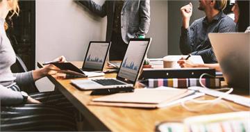 英國新創拋棄「周休三日」　改推32小時自由工時制「想何時上班都行」