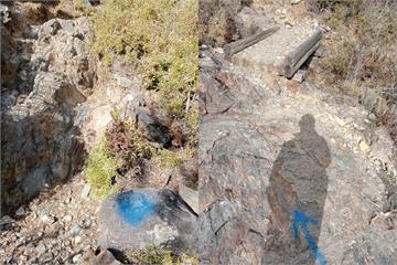 玉山前峰遭「毀容」亂噴謎樣藍點　官方發聲最高罰3000元