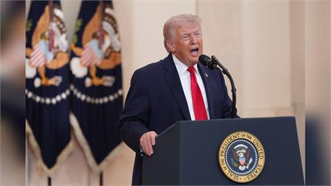 戰事結束後「荷姆茲海峽會自然開放」　川普：伊朗想賣石油「那是唯一籌碼」！