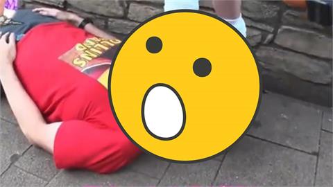 48歲大叔「躺路邊遭厚底妹踩面」！猛喘喊「1字」網秒同感：換成貓我也…