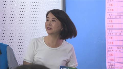 快新聞／罷免同意票數持續緊咬　王鴻薇現身喊：等最後結果出來再報告