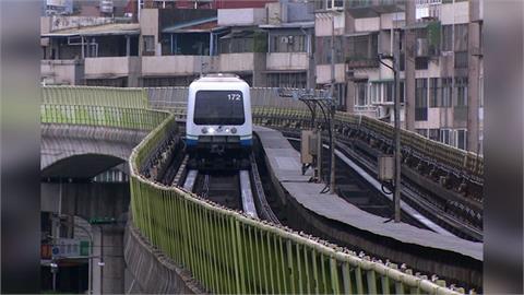 捷運板南線一度卡在龍山寺站跟西門站之間　文湖線停車2分鐘