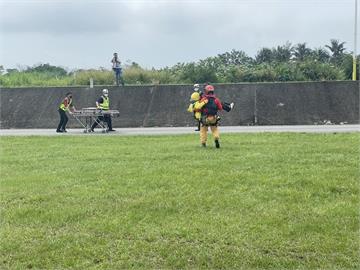 女山友攀登南三段跌傷　空勤直升機吊掛救援