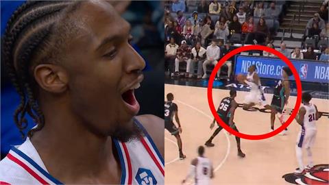 NBA(影)/爽到嘴巴闔不起來!76人主控馬克西「馬戲團拉桿」飆進超狂壓哨三分彈