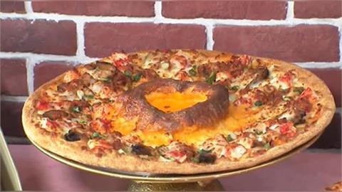 寵媽商機！超豪華披薩鋪「整隻帝王蟹」　售價3888民眾直呼：好貴