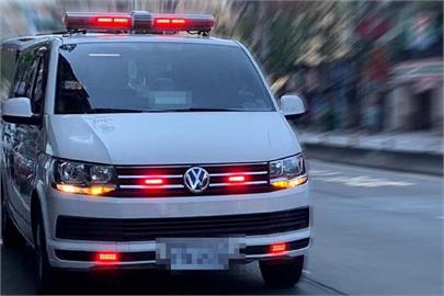 快新聞／掛假車牌拒檢撞警！板橋爆警匪追逐　55歲男中彈送醫不治