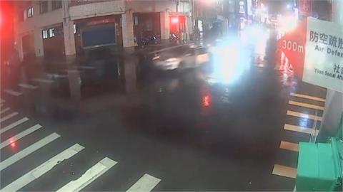 又是毒駕！宜蘭男闖燈暴衝撞　女老師死亡3人搶救中