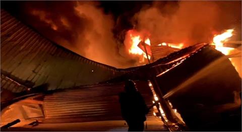 彰化木業工廠大火無人傷亡　起火原因待查