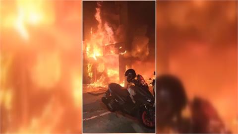 台中澄清醫院對面燒肉店大火　紅綠燈、高壓電線遭波及
