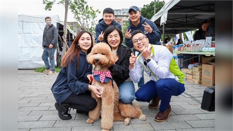 快新聞／現身寵物公益市集挺毛孩　蘇巧慧：讓新北成為毛孩最幸福城市