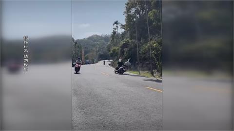 無照「山道猴」追撞單車女騎士　眼尖網友驚：猴子賠死了