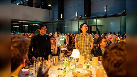 快新聞／楊双子登美媒專訪！憂「統一」選項　恐讓台灣放棄百年民主自由