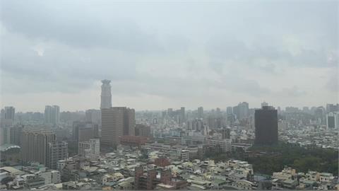 大雷雨無情開炸！港都高雄瞬間成雨都　雷擊聲響全都錄