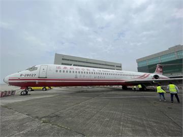 快新聞／遠東航空積欠逾4000萬　1架MD-83型客機遭桃園分署查封