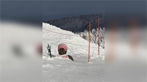 獨家／連夜大雪　日本藏王樹冰「雪中地藏」奇景再現